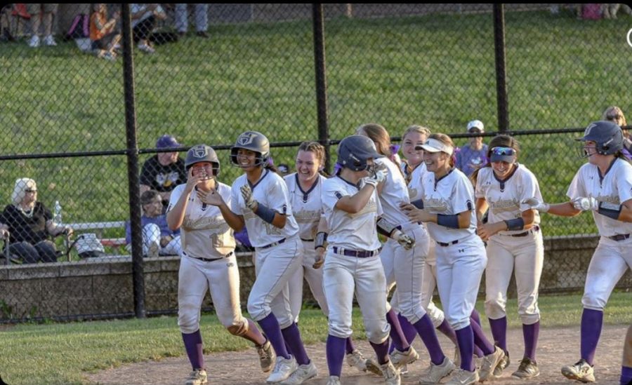 The now 6-6 Varsity Softball team defeated Fort Zumwalt West, a team currently ranked 3rd in the state.